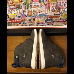 G.H. Bass & Co. Men's 9.5 Brown Atwater WX Faux Leather Casual Chukka Boots